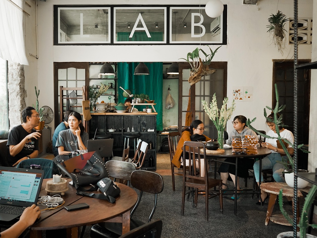 恒创科技实名账号：昆仑决app官网详情下载教程