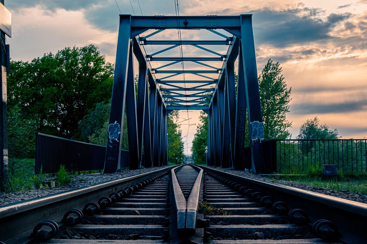 微信出售：详情下载教程英语app人教版